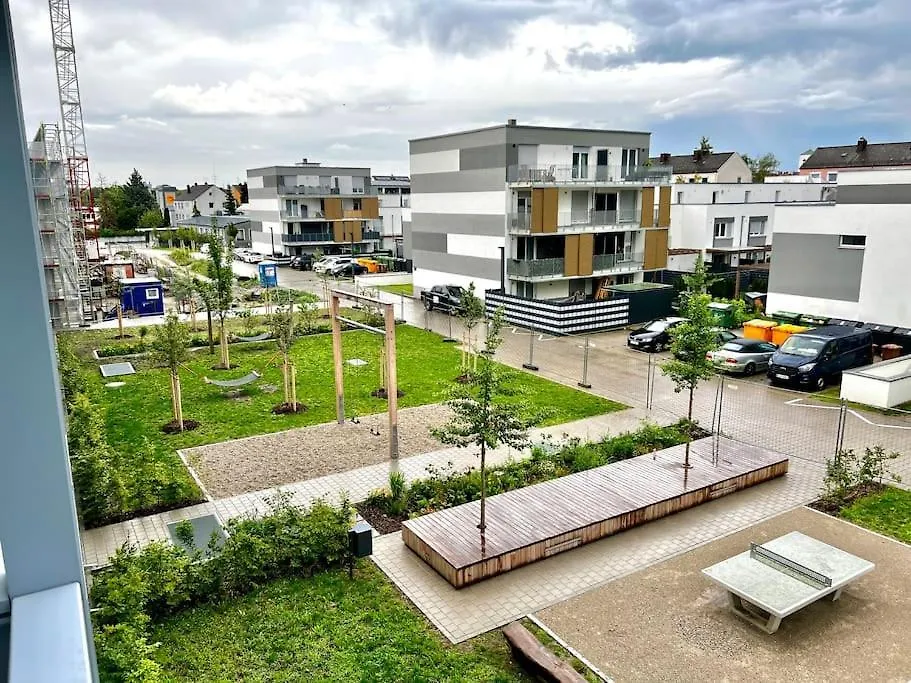 Carefree Mikroapartment Inkl. Balkon + Tiefgarage Augsburg